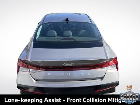 Used 2024 Hyundai Elantra Limited FWD image 8