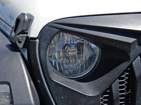 Used 2021 Jeep Wrangler Unlimited Sport AWD/4WD image 2