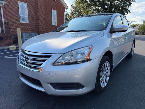 Used 2014 Nissan Sentra SV FWD image 2