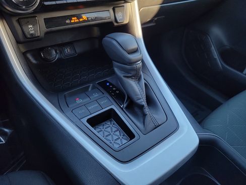 Used 2023 Toyota RAV4 XLE image 20