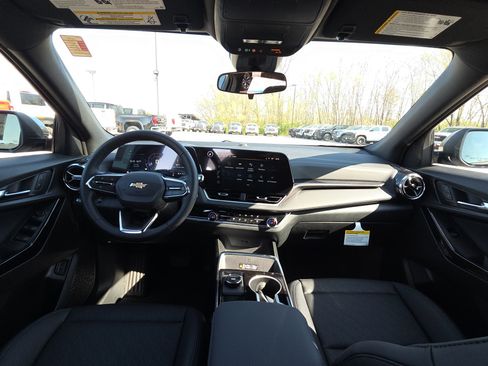 New 2026 Chevrolet Equinox LT image 29