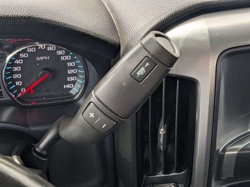 Used 2018 Chevrolet Silverado 1500 LT RWD image 25