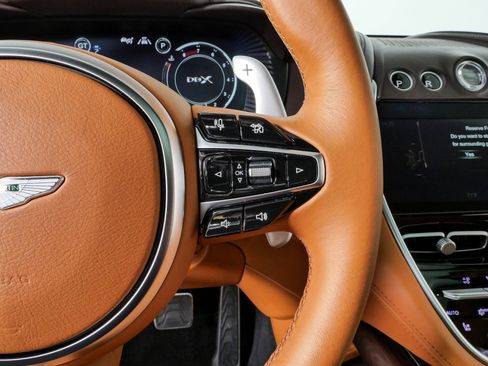 Used 2021 Aston Martin DBX AWD/4WD image 10