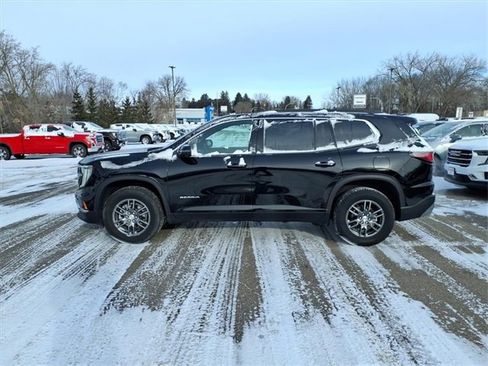 Used 2025 GMC Acadia Elevation image 7