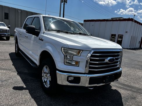 Used 2015 Ford F150 XLT w/ Equipment Group 302A Luxury AWD/4WD image 7