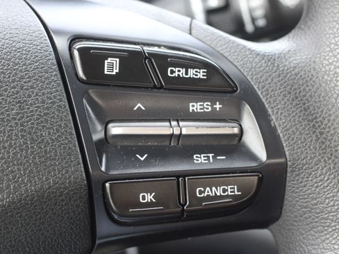 Used 2019 Hyundai Elantra SEL w/ Cargo Package FWD image 17
