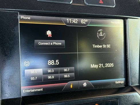 Used 2015 Ford F150 XLT w/ Equipment Group 302A Luxury AWD/4WD image 16