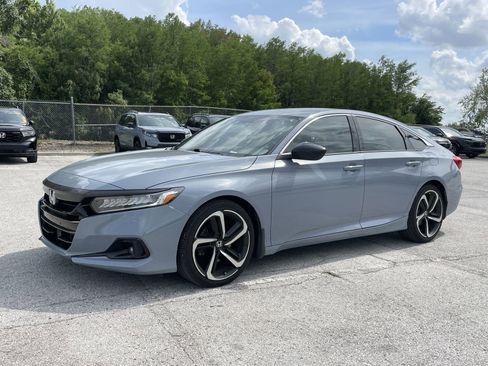 Used 2021 Honda Accord Sport image 2