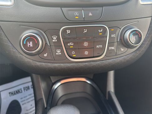 Used 2024 Chevrolet Malibu LT image 22