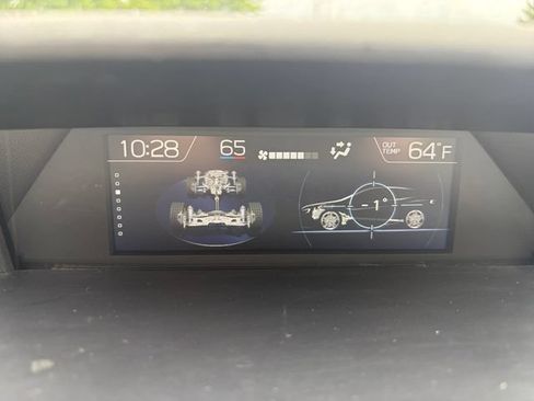 Used 2023 Subaru Crosstrek Hybrid AWD/4WD image 31