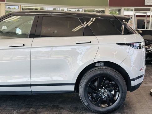 Used 2025 Land Rover Range Rover Evoque S AWD/4WD image 13