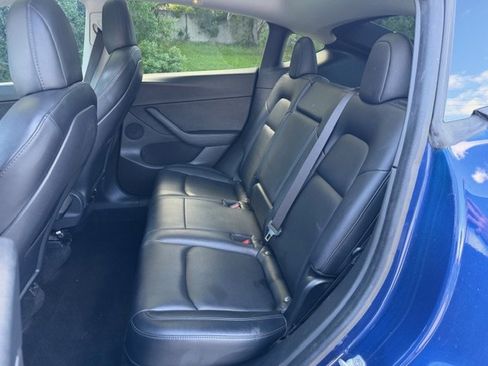 Used 2020 Tesla Model Y Long Range image 12