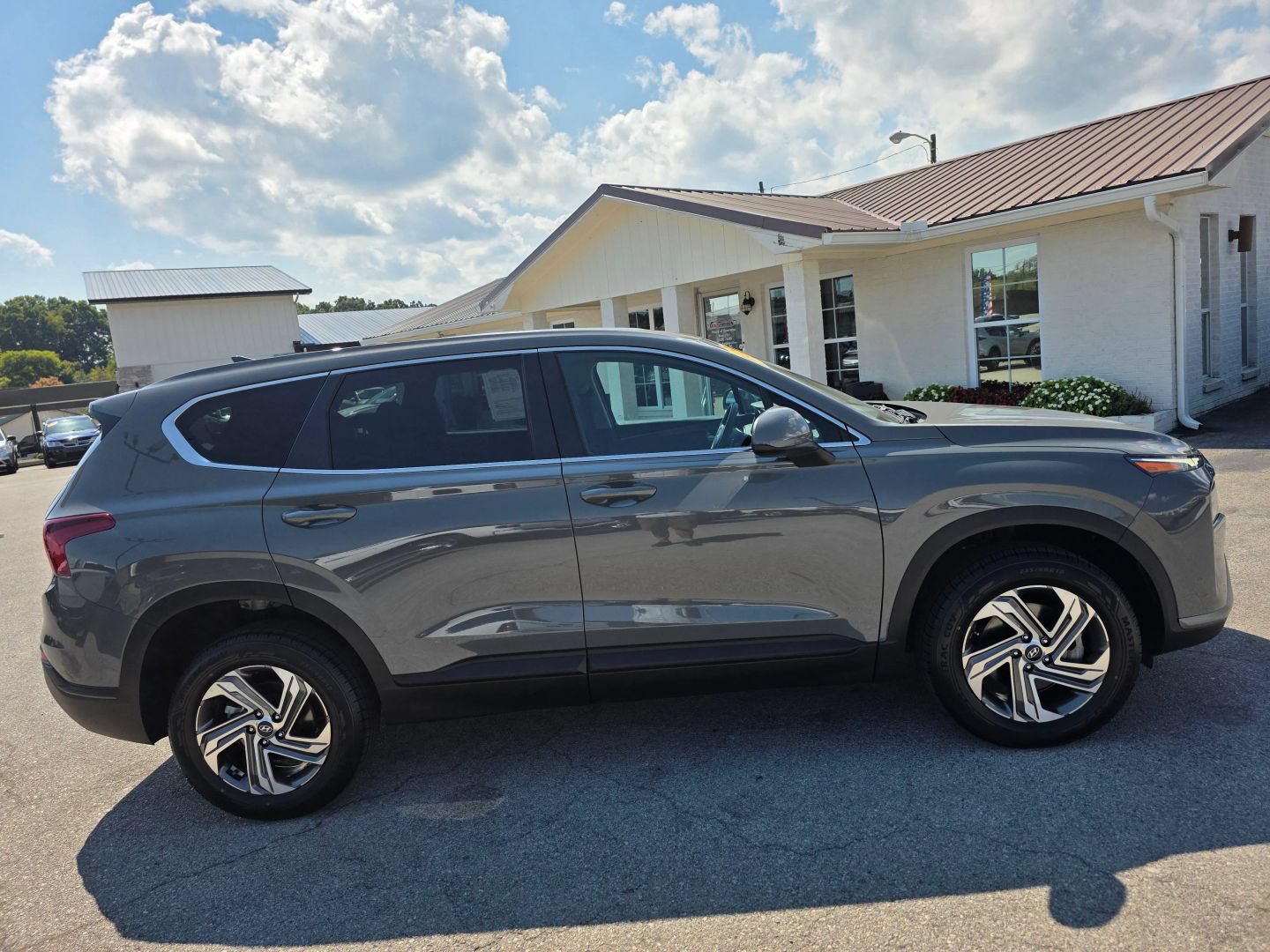 Used 2023 Hyundai Santa Fe SE AWD/4WD image 8