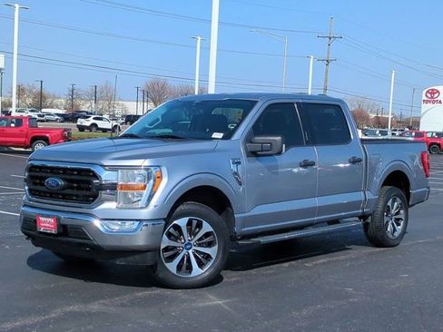 Used 2021 Ford F150 XLT w/ Equipment Group 301A Mid image 2