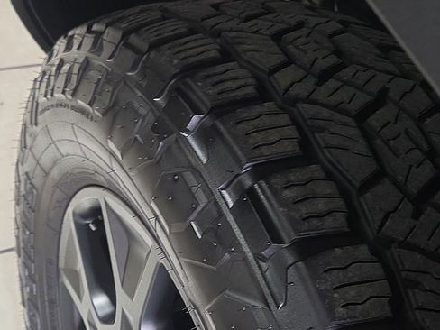 Used 2025 Lexus GX 550 image 9