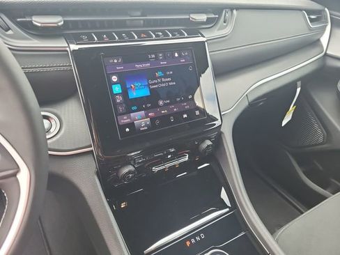 New 2026 Jeep Grand Cherokee L Laredo image 12