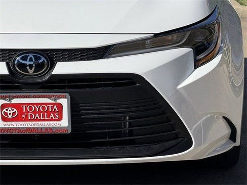 New 2026 Toyota Corolla LE FWD image 9