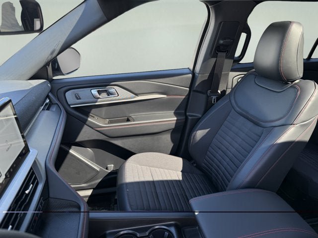 New 2026 Ford Explorer ST-Line w/ ST-Line Street Pack AWD/4WD image 19