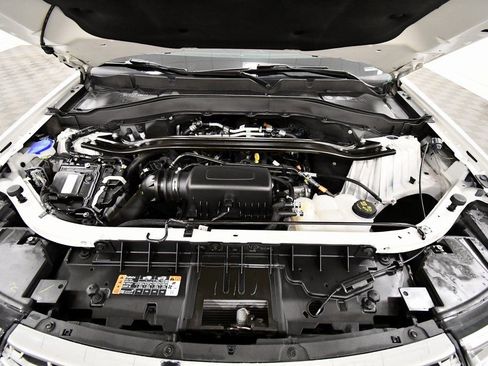 Used 2024 Ford Explorer Limited image 10