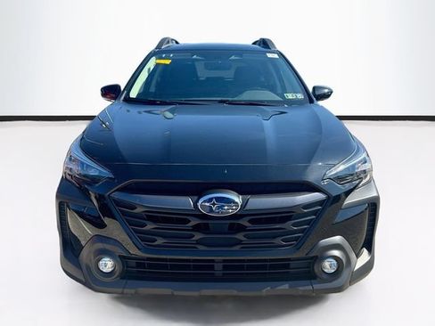 Used 2025 Subaru Outback Premium w/ Popular Package #1 AWD/4WD image 2