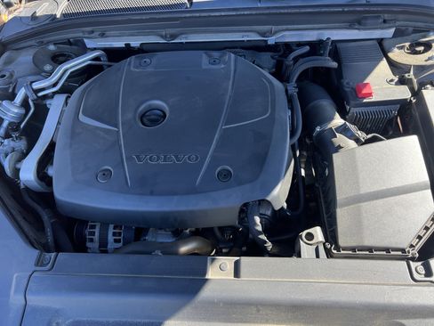 Used 2017 Volvo S90 T5 Inscription w/ Vision Package image 34