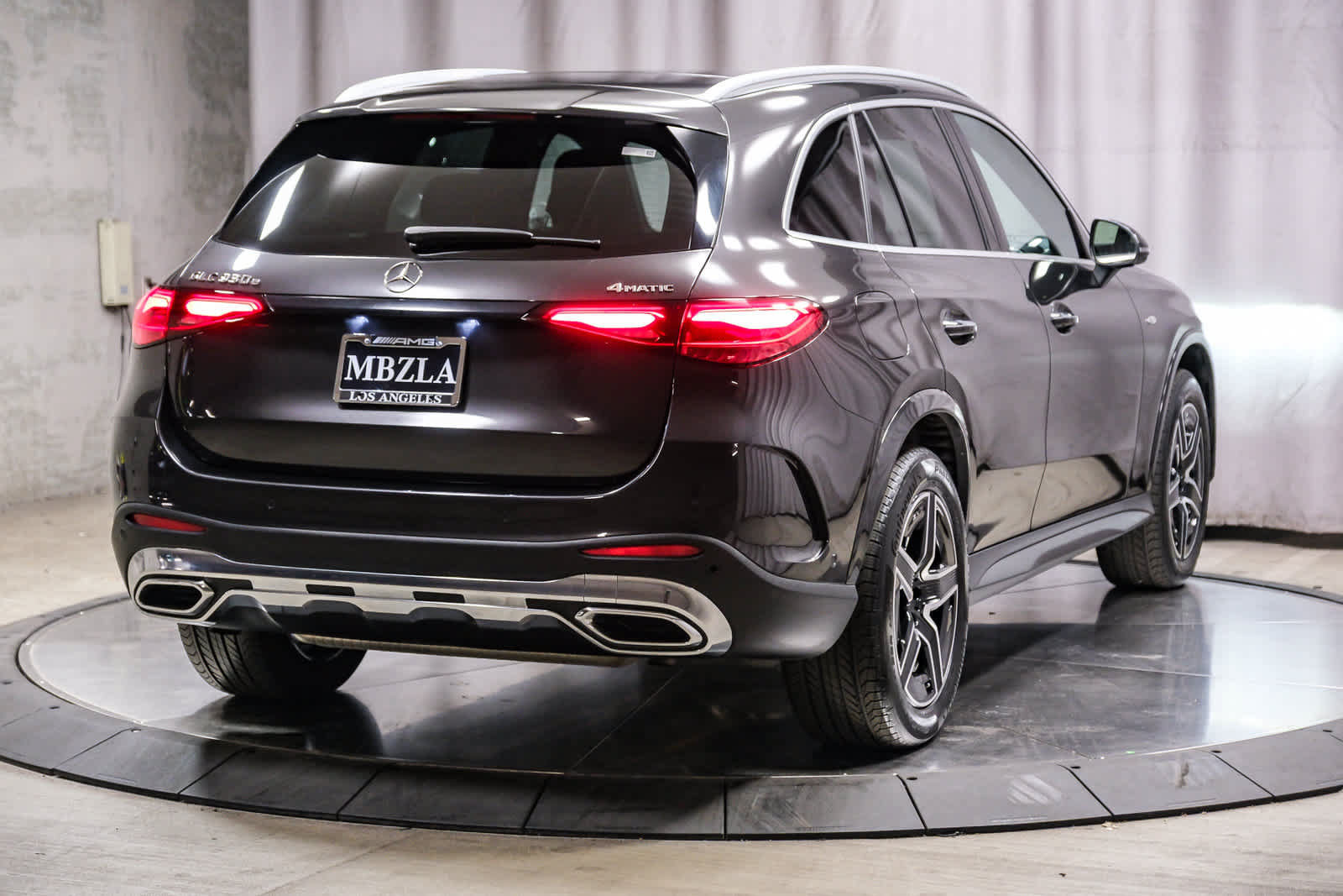 Certified 2025 Mercedes-Benz GLC 350e 4MATIC image 4
