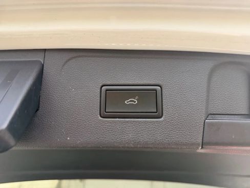 Used 2019 Volkswagen Atlas SEL AWD/4WD image 30
