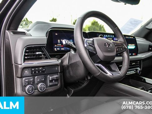 Used 2025 Chevrolet Tahoe Z71 w/ Z71 Off-Road Package AWD/4WD image 24