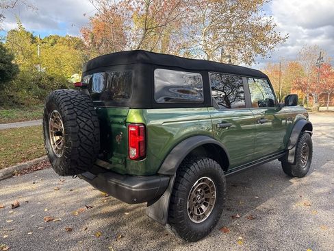 Used 2023 Ford Bronco Black Diamond image 9