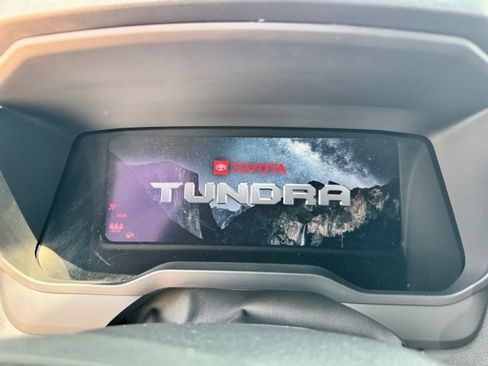Used 2026 Toyota Tundra Limited AWD/4WD image 25