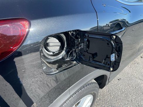 Used 2022 Nissan Rogue Sport S image 52