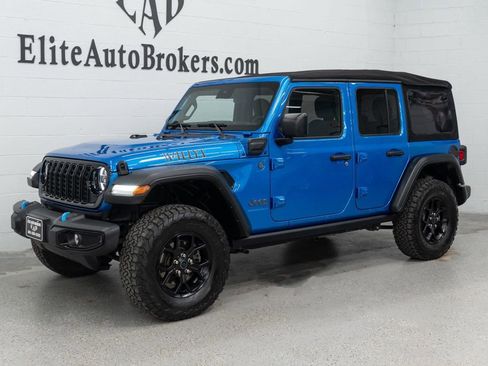 Used 2024 Jeep Wrangler Unlimited AWD/4WD image 37