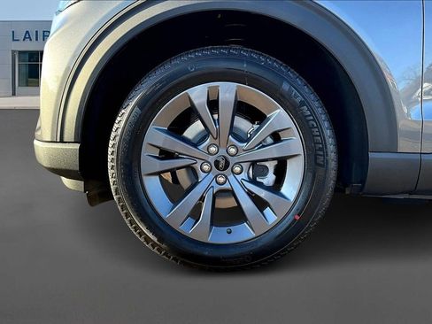 New 2026 Ford Explorer Active w/ Active Comfort Package AWD/4WD image 14