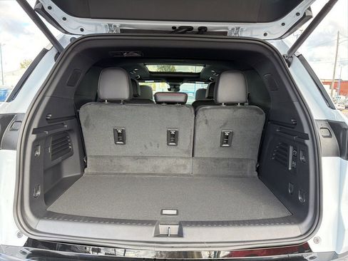 New 2026 Chevrolet Traverse RS w/ LPO, Floor Liner Package image 20