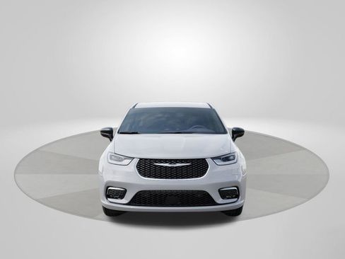 New 2026 Chrysler Pacifica Select FWD image 6