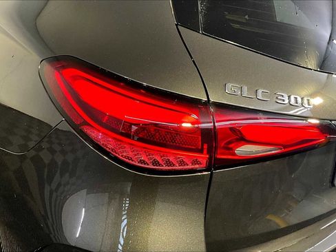 New 2026 Mercedes-Benz GLC 300 4MATIC image 5