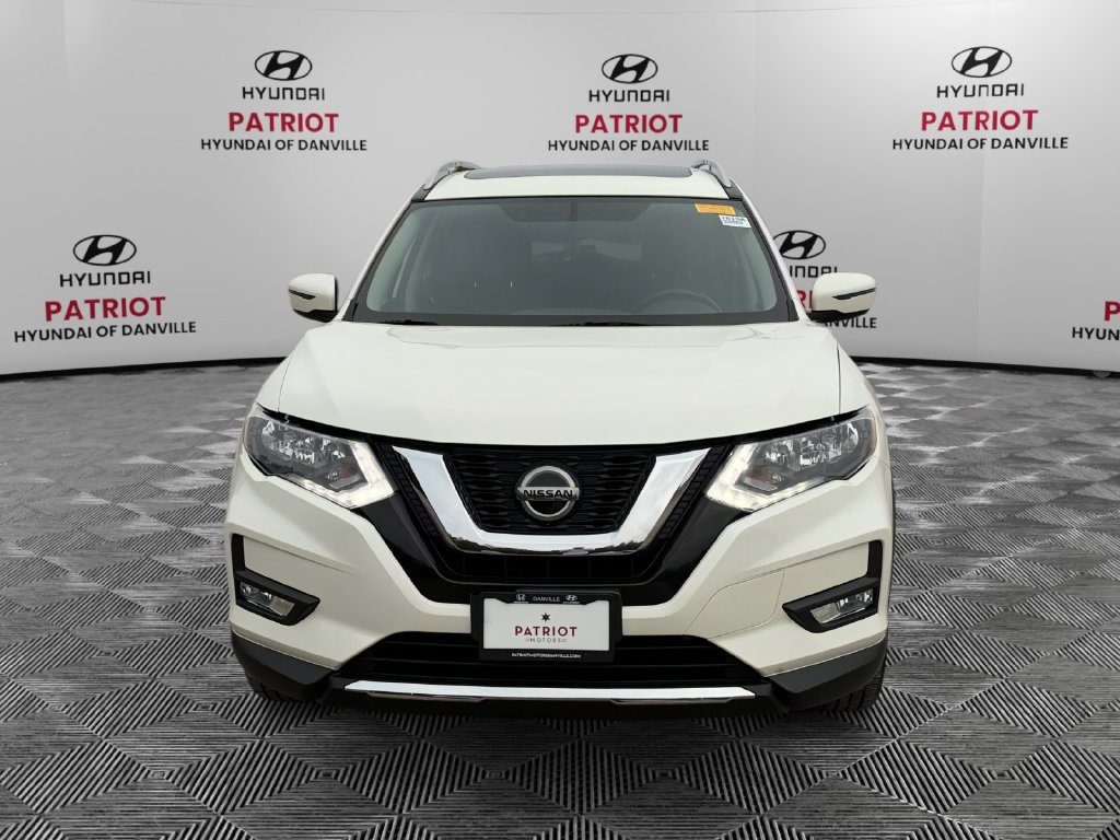 Used 2018 Nissan Rogue SV w/ Sun & Sound Touring Package AWD/4WD image 8
