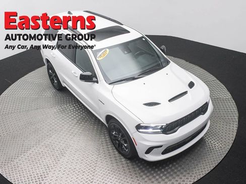 Used 2024 Dodge Durango R/T AWD/4WD image 3