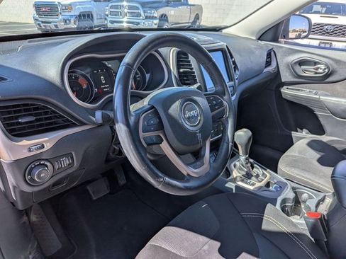 Used 2016 Jeep Cherokee Latitude image 9