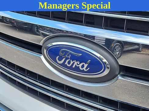 Used 2018 Ford F150 Lariat RWD image 31
