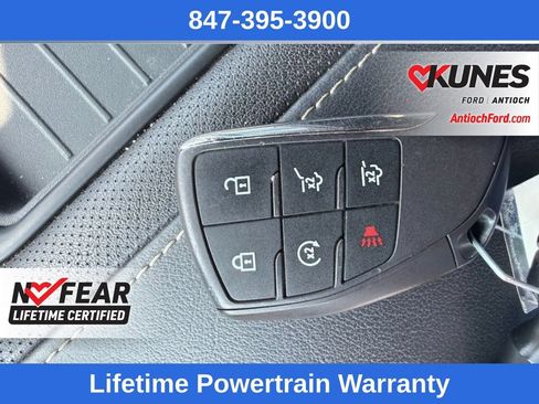 Used 2024 Chevrolet Suburban Premier AWD/4WD image 14