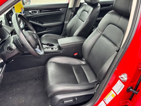 Used 2024 Honda Civic Touring image 9
