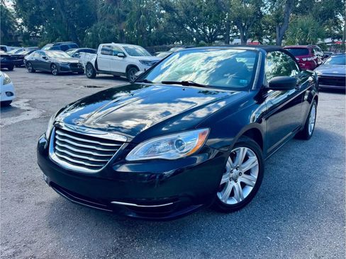 Used 2012 Chrysler 200 Touring image 9