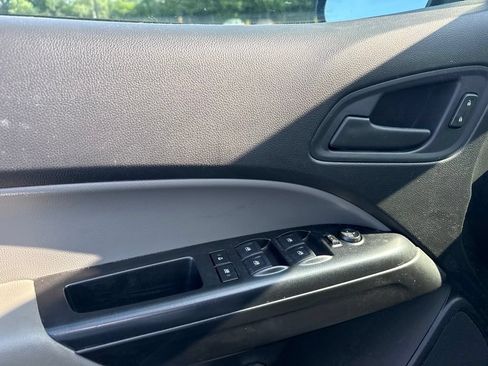 Used 2021 Chevrolet Colorado W/T w/ Custom Special Edition AWD/4WD image 13