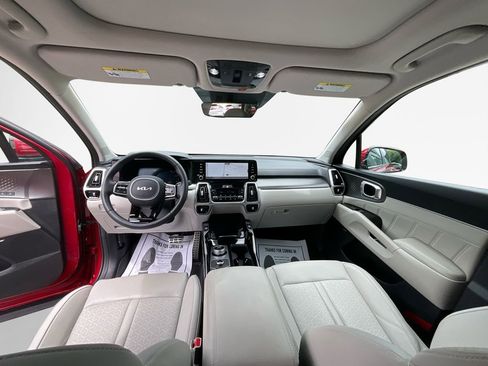Certified 2023 Kia Sorento SX Prestige w/ Panoramic Sunroof Package AWD/4WD image 22