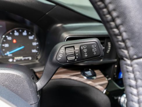 Used 2024 Ford Explorer Limited w/ Limited Technology Package image 29