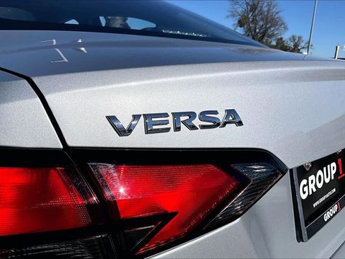 Used 2024 Nissan Versa SV w/ Trunk Package image 10