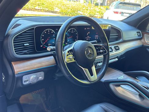 Used 2022 Mercedes-Benz GLS 450 4MATIC image 4