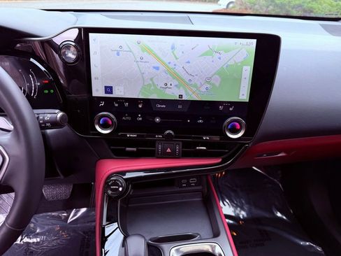 Certified 2025 Lexus NX 250 FWD w/ Premium Package image 23