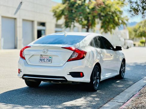 Used 2020 Honda Civic EX image 5